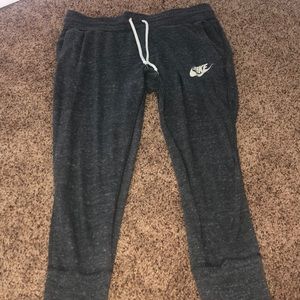 Nike capris